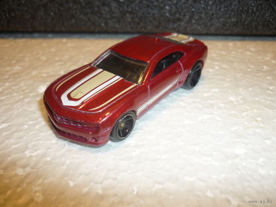 Модель машинки GM Camaro. Mattel-HotWheels.масштаб 1:64.