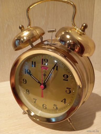 Винтажный будильник КНР 1970