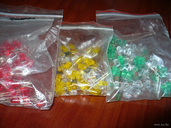 Светодиоды Ф5мм, условно б\у, 270шт, разноцветные.