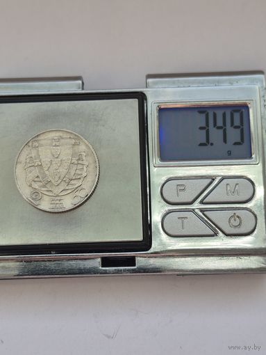 2,5 эскудо 1943 года. Португалия, Португальская Республика (1910 - 1969). Серебро 650. Монета не чищена. L45468.