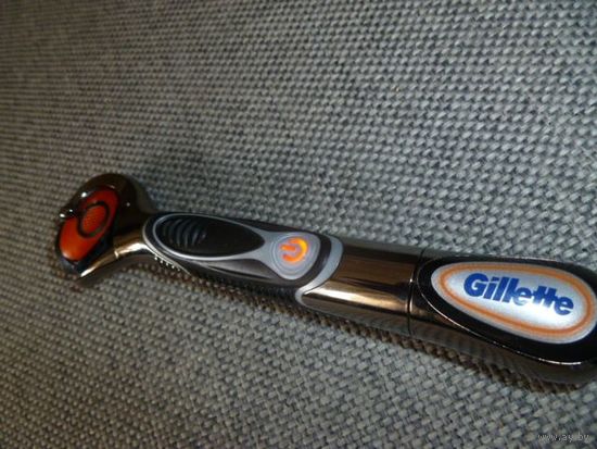 Станок Gillette Fusion PROGLIDE POWER