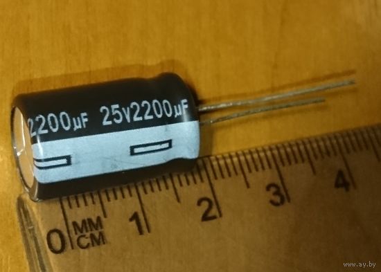 Конденсатор электролитический 2200uF 25V