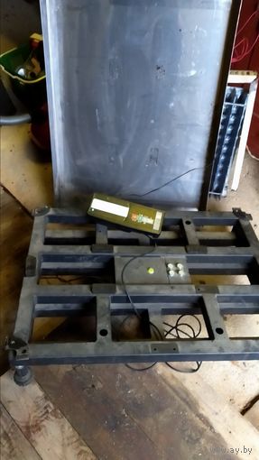 Весы товарные электронные ТВ-М-150.2-А1 б/у