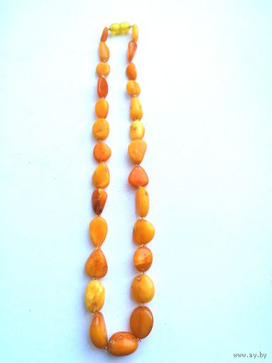 Бусы - Королевский янтарь, торги с Рубля