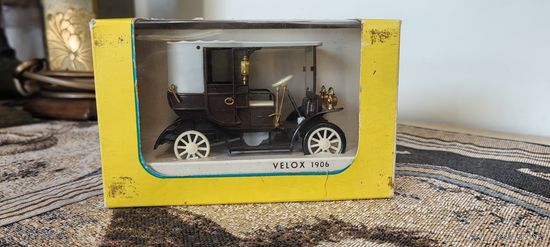 Velox 1906, Чехословакия