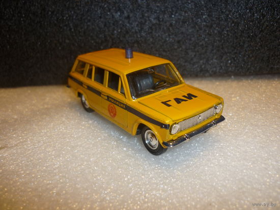 Модель авто ВАЗ 2102. СССР. ГАИ. 1:43