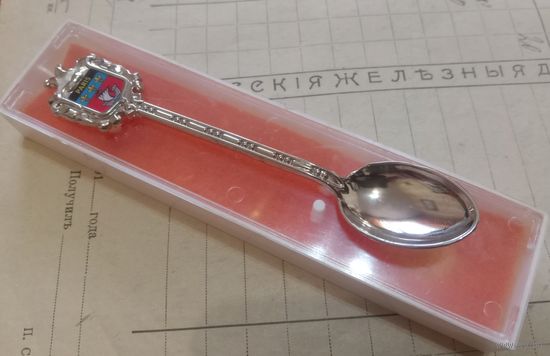 Красивая коллекционная ложечка. Привезена из Швеции. Распродажа коллекции.