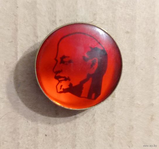 Значек Ленин
