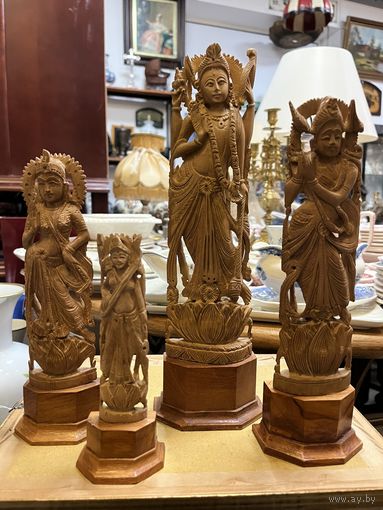 Статуэтки из дерева