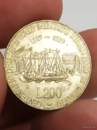 Италия 200 лир 1989 100 лет морской военной базе в Таранто
