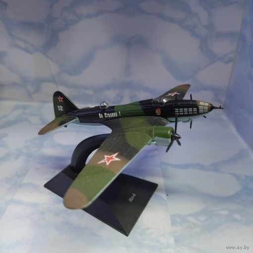 Модель самолёта Ил-4 (металл)