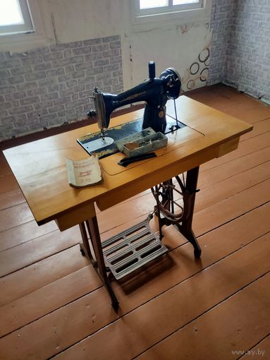 Швейная машина пмз 1969г.