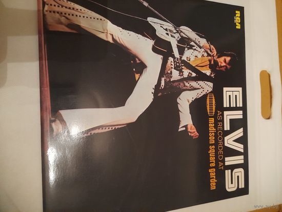 ELVIS PRESLEY  " ELVIS AS RECORDED AT MADISON SQUARE GARDEN"  1974 LP GATEFOLD, JAPAN RCA SX260  NM/NM