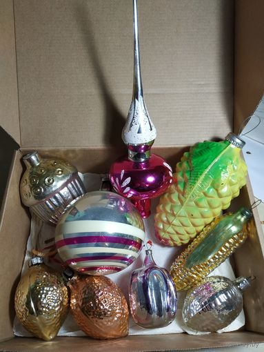 Елочные игрушки лотом  большие кремлевские с рубля