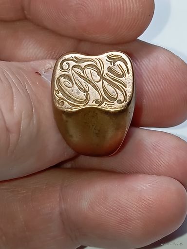 Печатка с гравировкой " С В Т " .