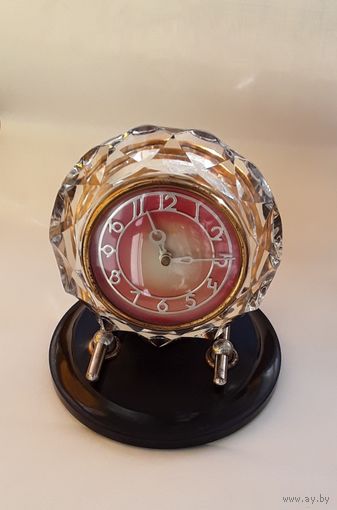 Часы маяк