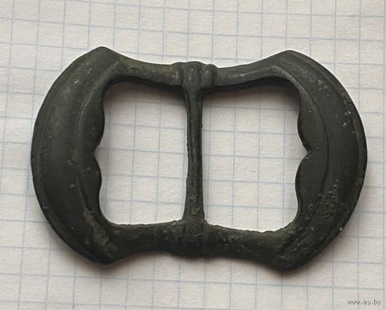 Пряжка старинная, большая.