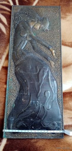 Чеканка. Девушка танцовщица.