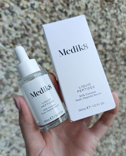 Пептидная сыворотка для лица Medik8 Liquid Peptides 30% Complex Multi-Peptide Serum 30 ml