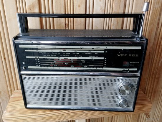 Радиоприёмник VEF-202