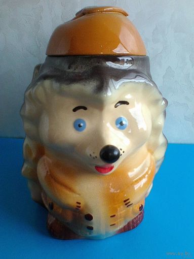 Статуэтка - "Ёжик" - Керамика - Высота 21 см - С Верху Крышка Снимается - Есть Фото.