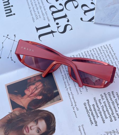 Солнцезащитные очки Prada оригинал