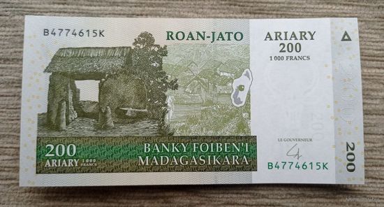 Werty71 Мадагаскар 200 ариари 2004 UNC Банкнота
