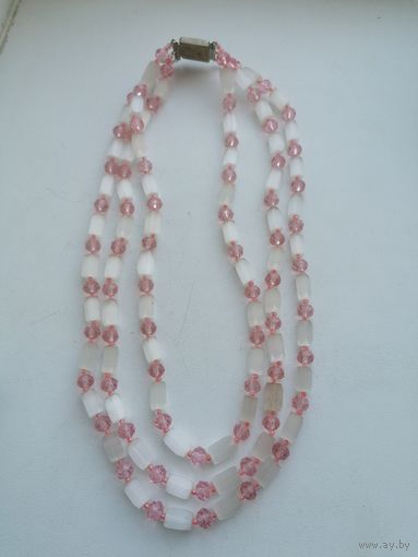 Бусы сатиновые, трехрядные, хорошие, торги с Рубля