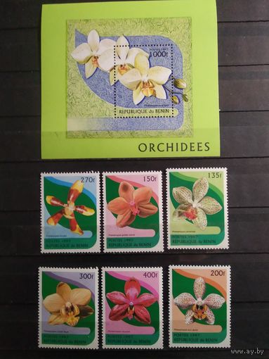 Бенин 1997 г. Цветы.