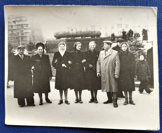 Фото. Минск. Площадь Победы. 1950-е. 7х9 см.