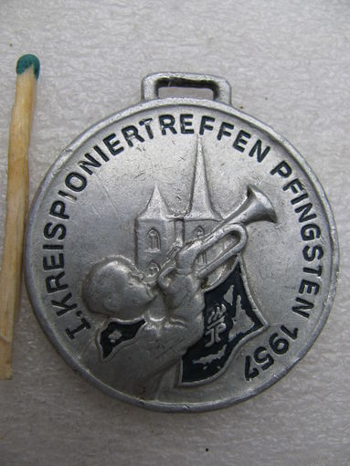 Подвес. ГДР. 1957 г. Окружной слёт пионеров