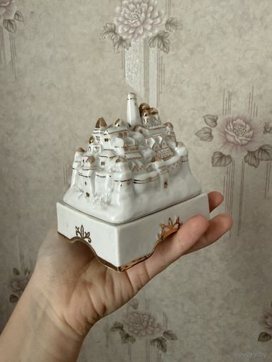 Шкатулка Старый город фарфор