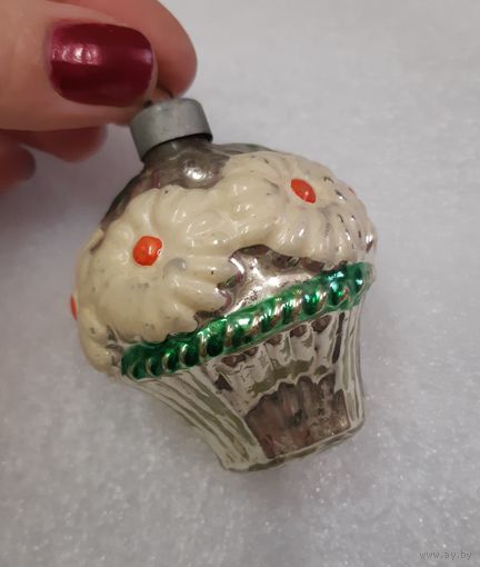 Ёлочная игрушка Корзинка с Ромашками, стекло. СССР