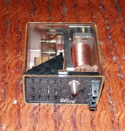 Реле слабых сигналов V23003B 64F104 для печатного монтажа