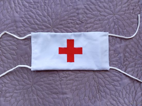 Повязка Красный крест.