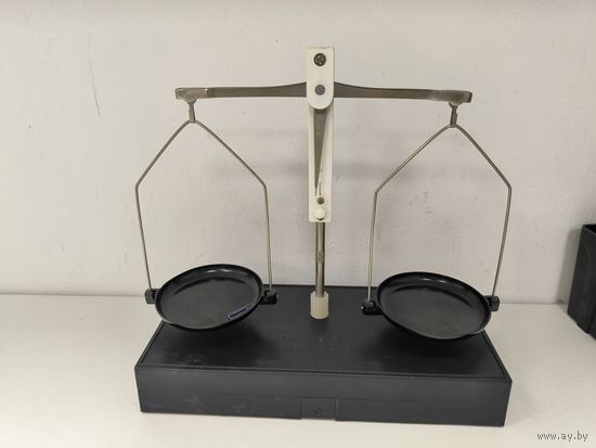 Весы равноплечие технохимические ВГУ-1. Made in USSR