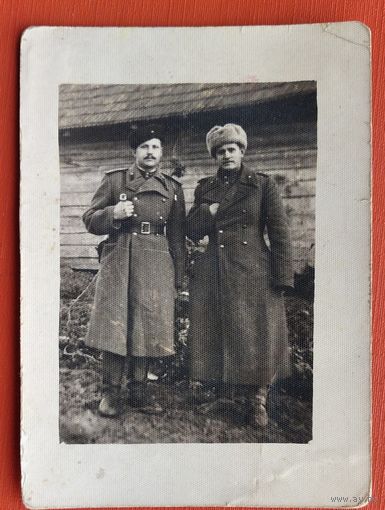 Фото двух военных. 6.5х9 см.