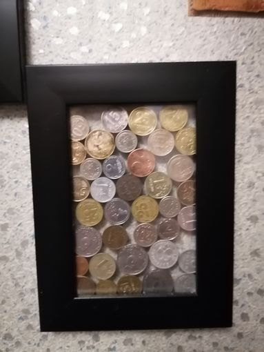 Картина из монет