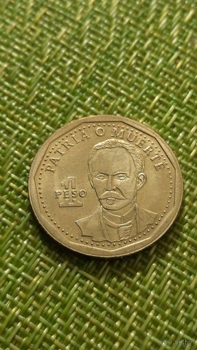 Куба 1 песо 2012 г ( портретная , встречается реже )