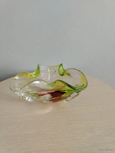 Конветница, цветное стекло, толстой стекло, чехославакия.