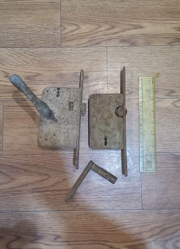 Замки старые