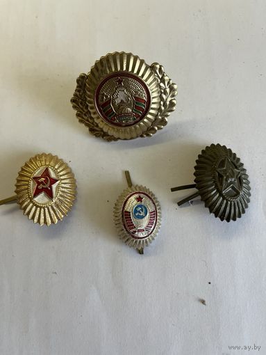 4 кокарды