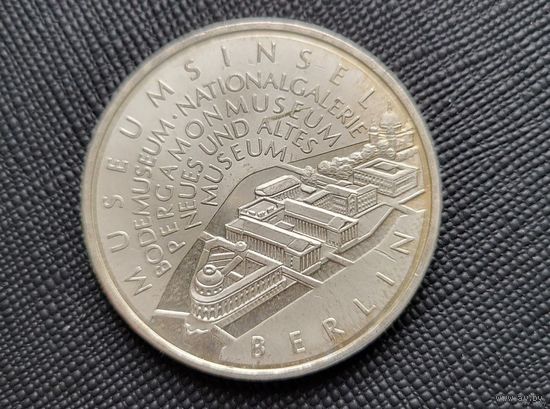10 евро 2002 Германия Берлинский музей! Серебро 18 грамма 925 пробы 0,535 унции! ВОЗМОЖЕН ОБМЕН!