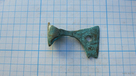 Привеска древняя. Бронза, литье.