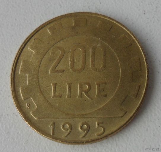 200 лир Италия 1995 г.в.