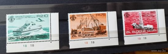 Сейшельские внешние острова** 1982 корабли, без наклеек и их следов