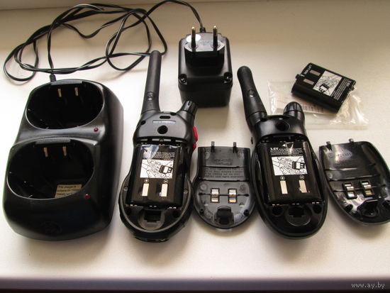 Радиостанция-рации Motorola,Цена за весь комплект что на фото,