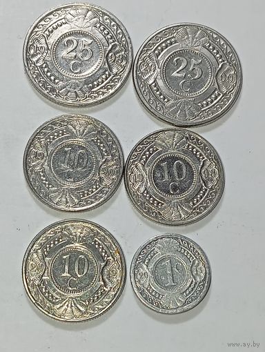 Антильские острова 25 центов 1998 , 2009 и 10 центов 1990 , 1998 , 2012  и 1 цент 2014 года .