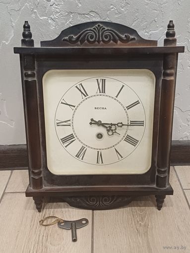 Все лоты с 1р.Часы весна тикают