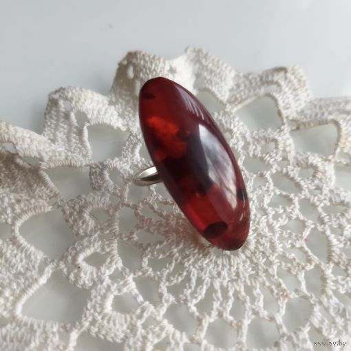 Перстень винтажный. Янтарь.18 разм.